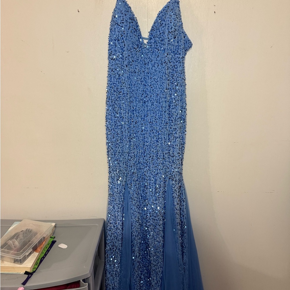 Elegant Blue Sequin Evening Gown